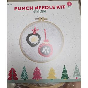 Punch Needle Kit Ornament - Bullseye's Playground NEW NIB